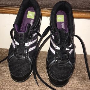 Adidas VibeComplete sneakers